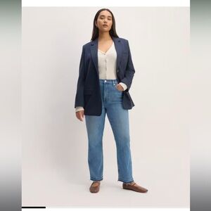 Everlane, The Original Cheeky Jean, size 28, cropped length 26.5”.